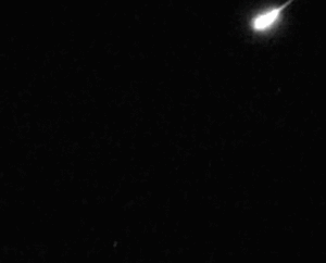English: A fireball Geminids falling earthward...